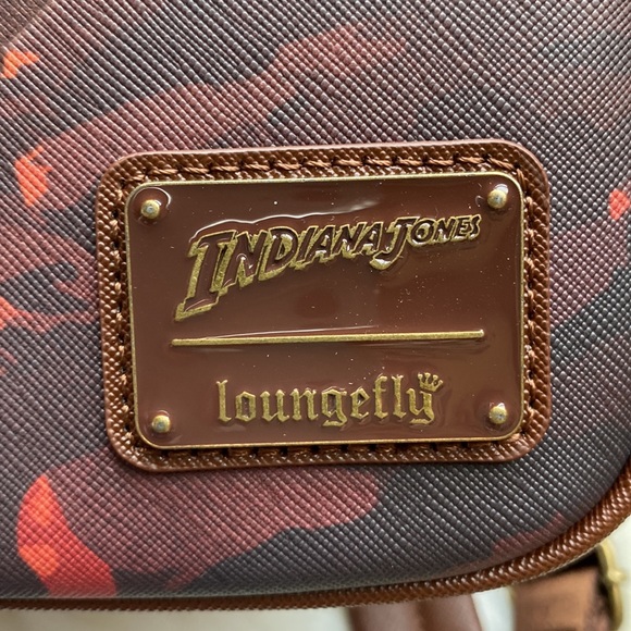 LOUNGEFLY BACKPACK INDIANA JONES - Picture 2 of 6